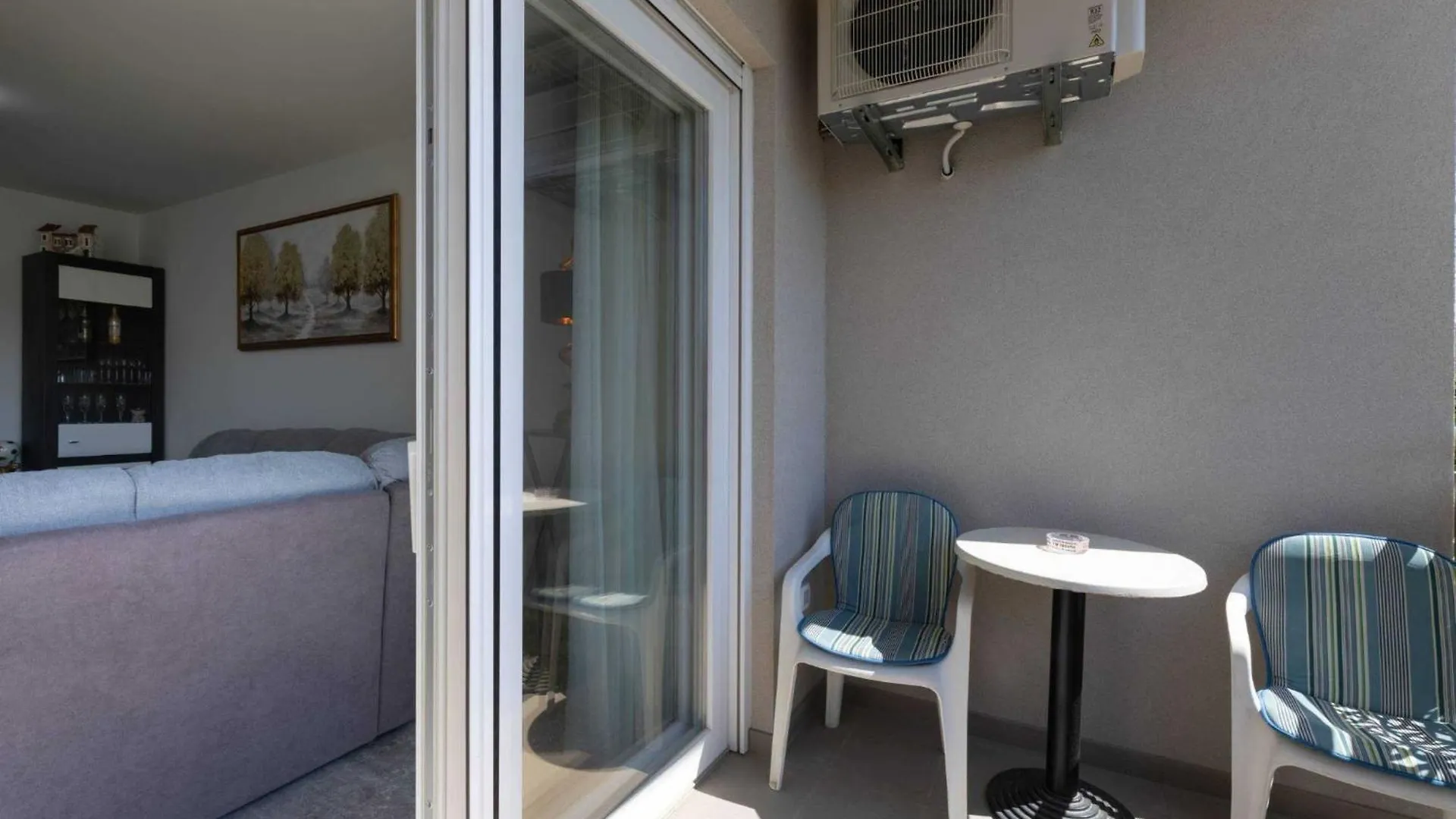 Kastel Stari Sunny Downtown Apartment With Terrace Kastela 0*,