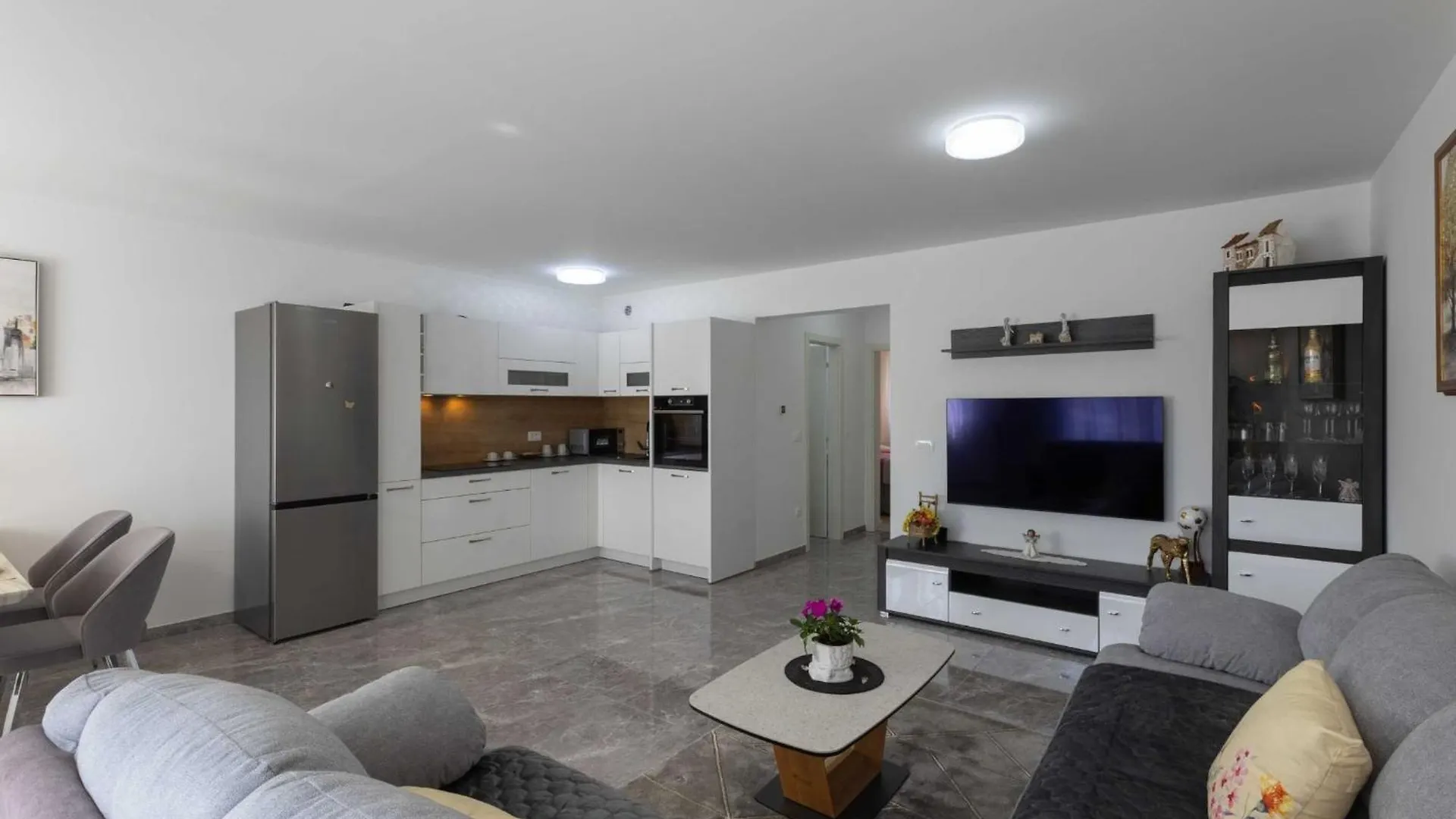 Kastel Stari Sunny Downtown Apartment With Terrace Kastela Croatia