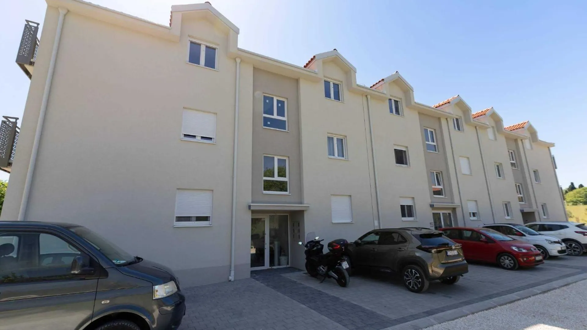 Kastel Stari Sunny Downtown Apartment With Terrace Kastela